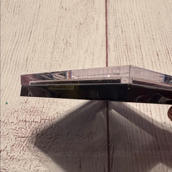 NWT Eyeshadow Bundle of 4 - Picture 8 of 16